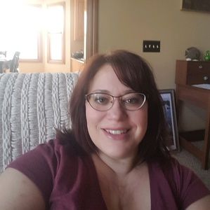 Meet your Posher, Leigh